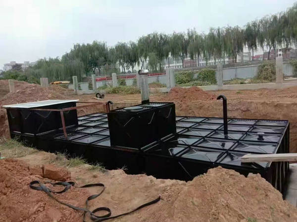 安陽BDF地埋式水箱的安裝和維護成本高嗎？